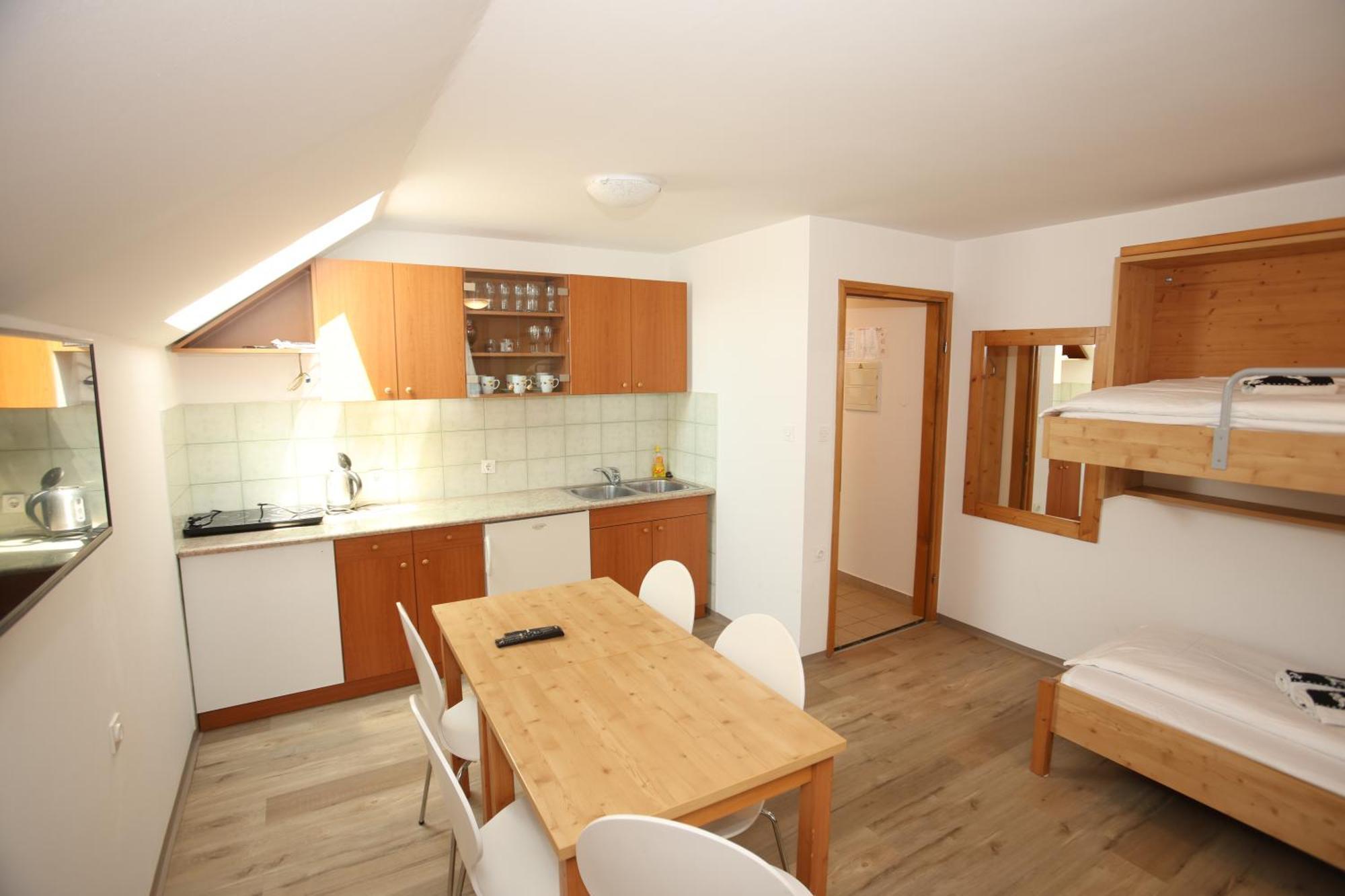 Apartments Vila Leska Zgornji Leskovec Exterior photo